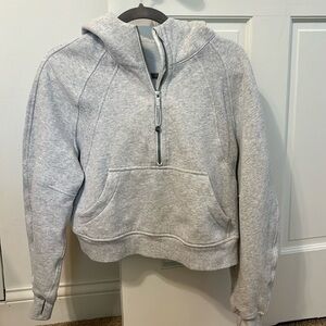 Lululemon scuba cropped half zip hoodie sweatshirt. XS/S.